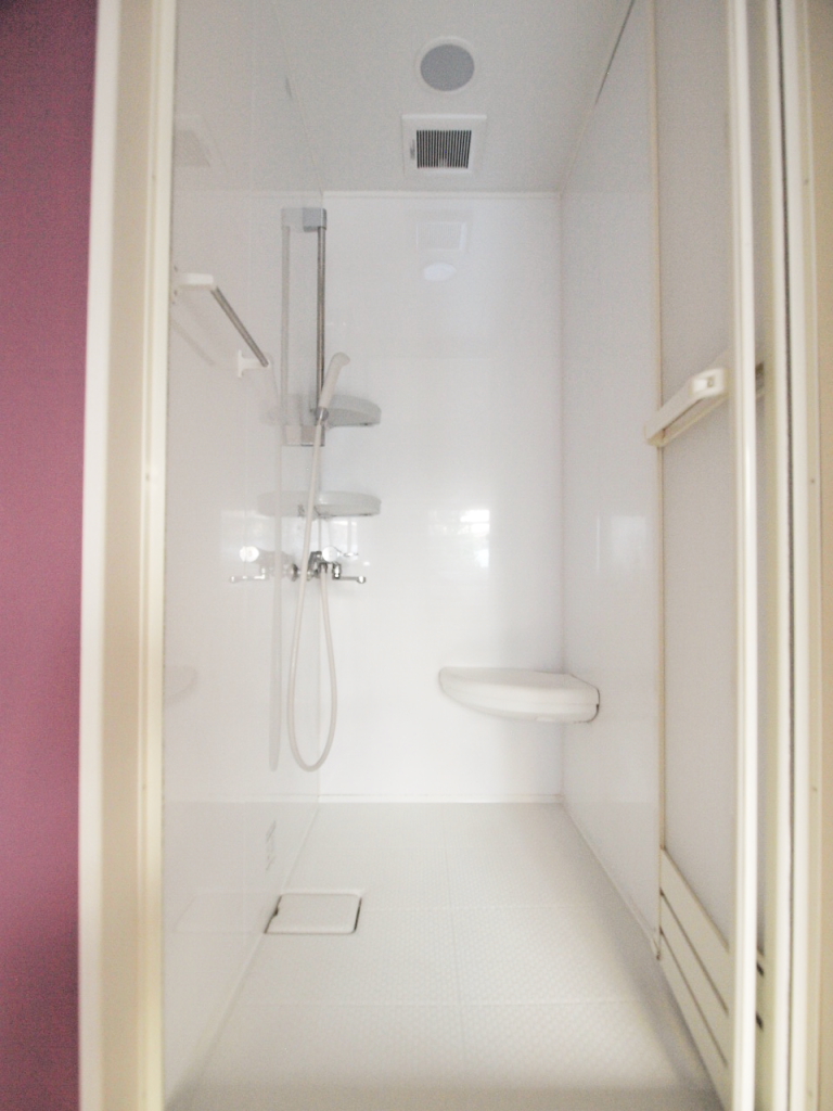 バス・シャワールーム　違うお部屋の写真になります。