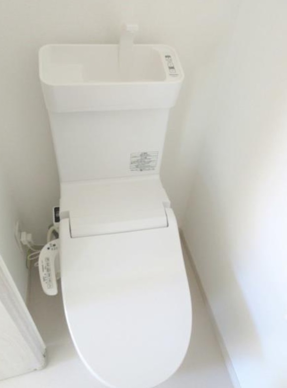 トイレ　※別号室の写真です。