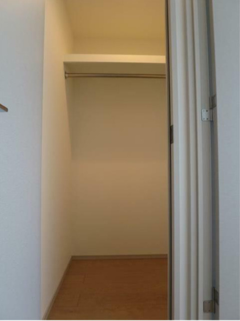 収納　ウォークインクローゼット