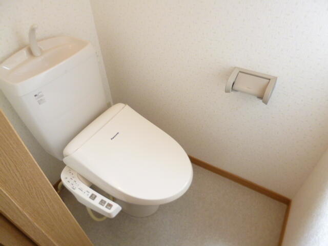 トイレ　※他部屋参考写真