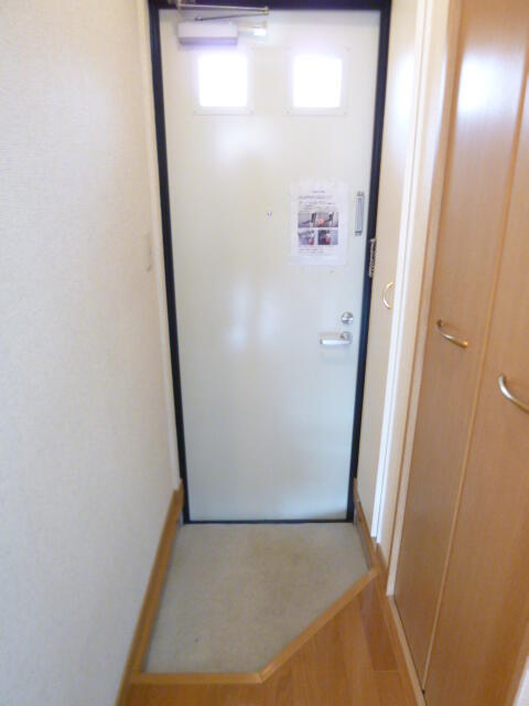 玄関　※他部屋参考写真