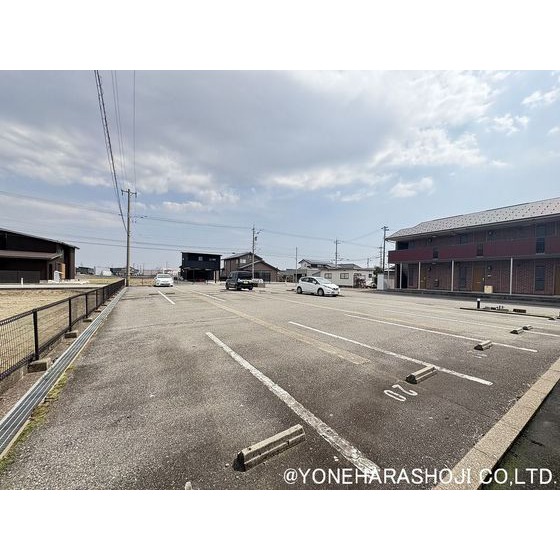 駐車場　融雪駐車場