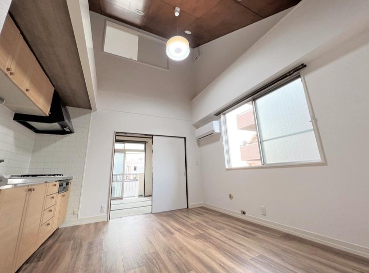 居室・リビング　使いやすい形の為、レイアウトを楽しめます♪