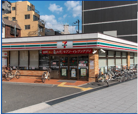 コンビニ　セブンイレブン（コンビニ）まで110m