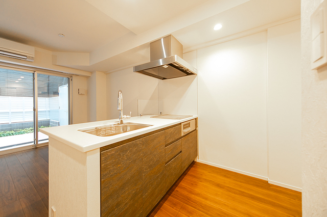 キッチン　※写真は同タイプ住戸です。