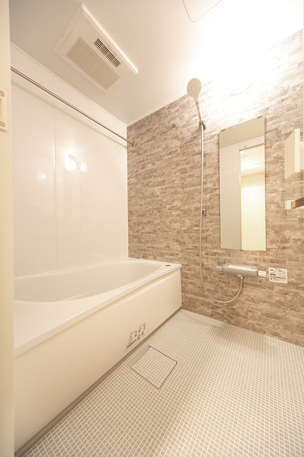 バス・シャワールーム　※写真は同タイプ住戸です。