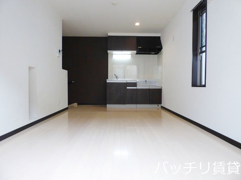 居室・リビング　同型タイプのお写真です。現状優先です。