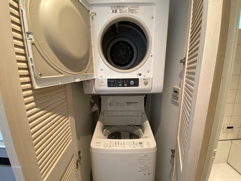 その他設備　サニタリースペースのすぐ横に配置されており、脱衣から洗濯・乾