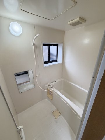 バス・シャワールーム　ゆったり過ごせるお風呂です