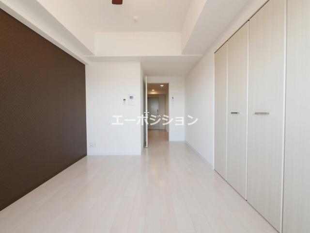 居室・リビング　Luxe難波西III