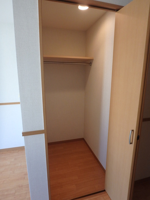 収納　収納たっぷりクローゼット