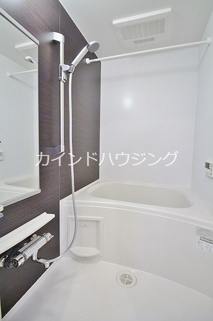 バス・シャワールーム　お湯張り・追い焚き・浴室乾燥付