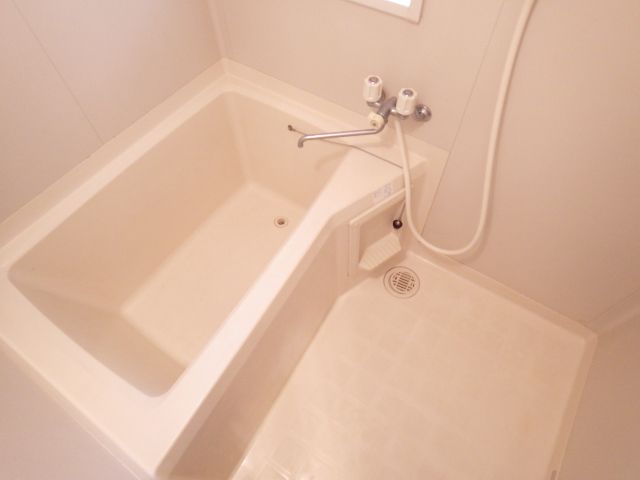 バス・シャワールーム　同物件同タイプ