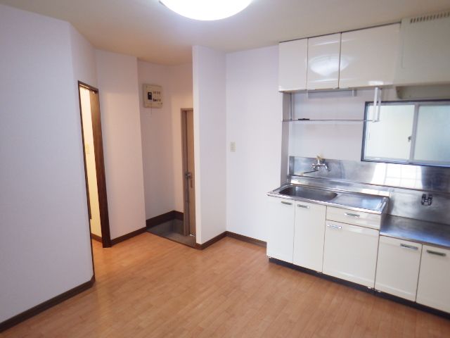 居室・リビング　同物件同タイプ