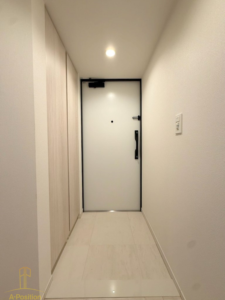 玄関　STANDZ四天王寺前夕陽丘