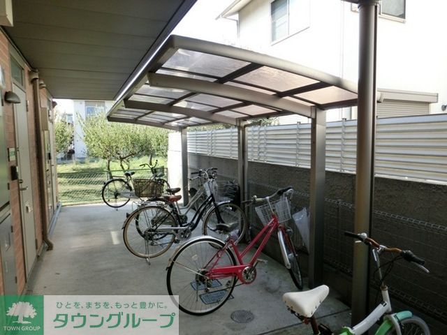 エントランス　自転車置場
