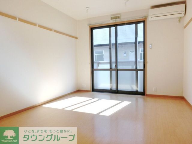 居室・リビング　★洋室日当り良好★