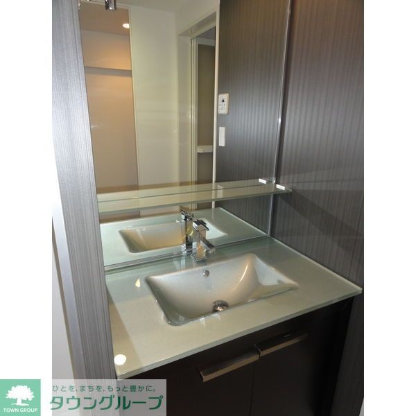 洗面設備　別部屋の写真です。