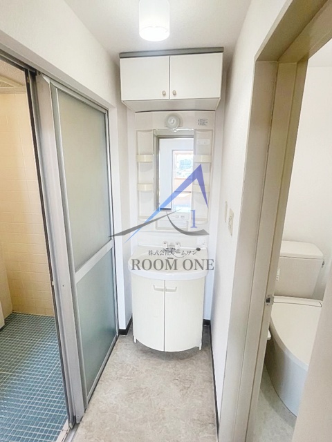 洗面設備　洗面台です。