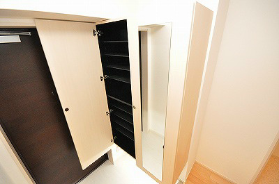 収納　シューズBOX