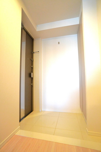 玄関　※写真は同タイプ住戸です。