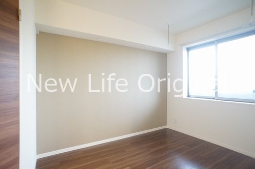 その他部屋・スペース　角部屋の寝室で静かな就寝が可能です。