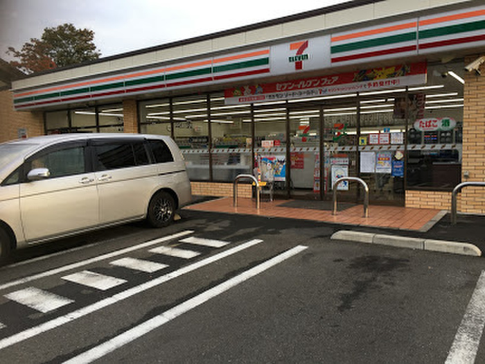 コンビニ　セブンイレブン　立川若葉町３丁目店（コンビニ）まで588m