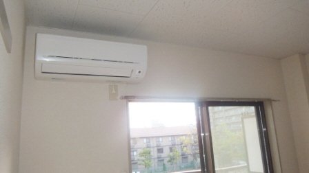 その他設備　エアコン一基付いています。