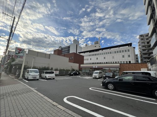 コンビニ　セブンイレブン 大阪谷町7丁目店（コンビニ）まで275m
