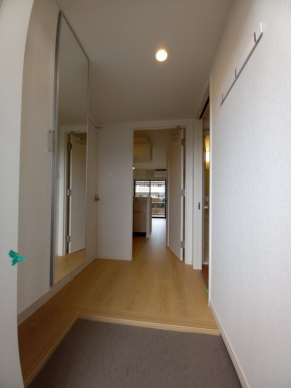 玄関　類似物件参考画像