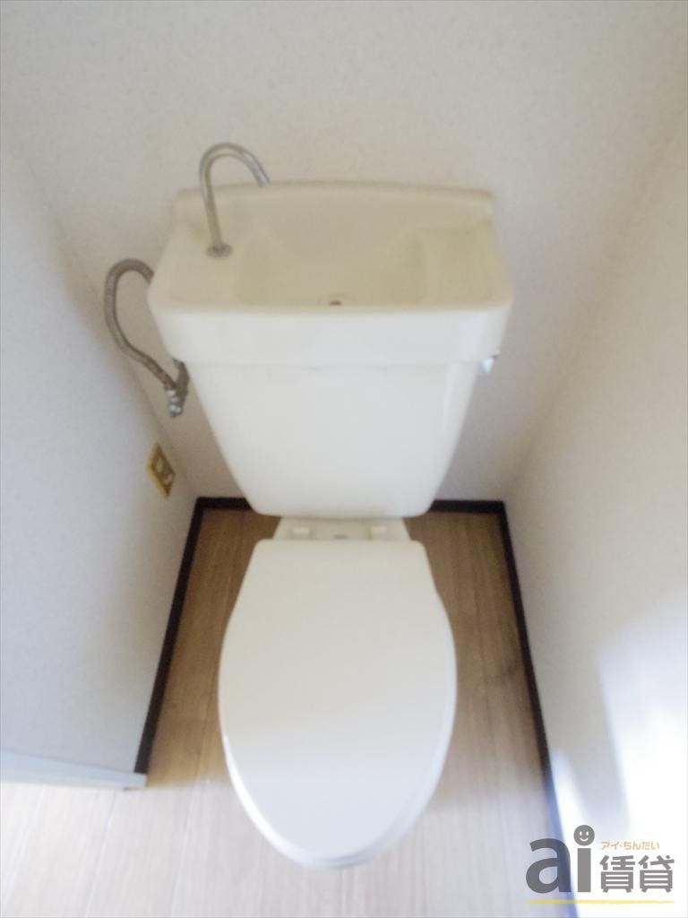 トイレ　※同仕様写真です
