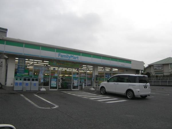 コンビニ　ファミリーマート千葉小深町店（コンビニ）まで1204m