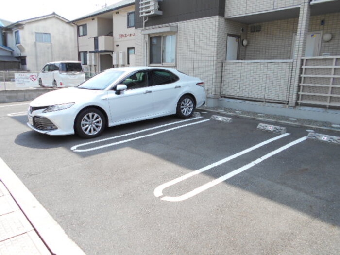 駐車場　駐車場