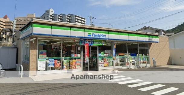 コンビニ　ファミリーマート（コンビニ）まで3396m