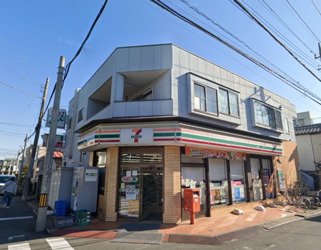 コンビニ　セブンイレブン蕨塚越5丁目店（コンビニ）まで132m