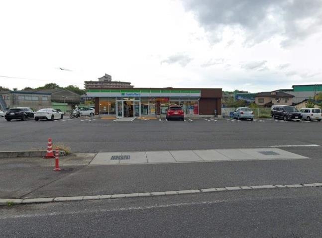 コンビニ　ファミリーマート郡店（コンビニ）まで8797m