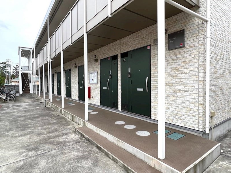 エントランス　建物入口
