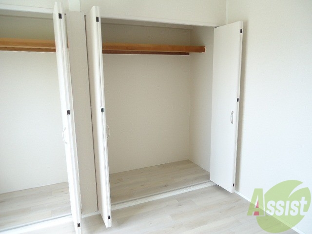 収納　収納たっぷりのお部屋、荷物が多くても安心ですね