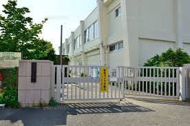 中学校　稲城市立稲城第一中学校（中学校）まで1386m
