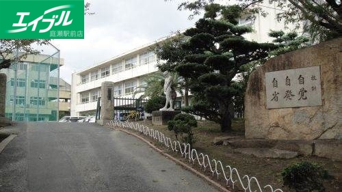 中学校　岡山市立妹尾中学校（中学校）まで51m