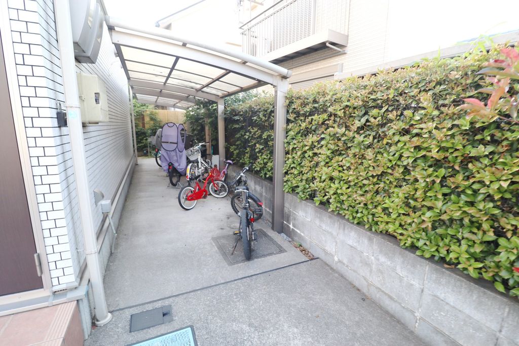 駐車場　駐車場