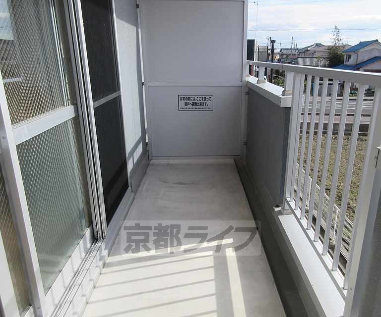バルコニー　広々バルコニー