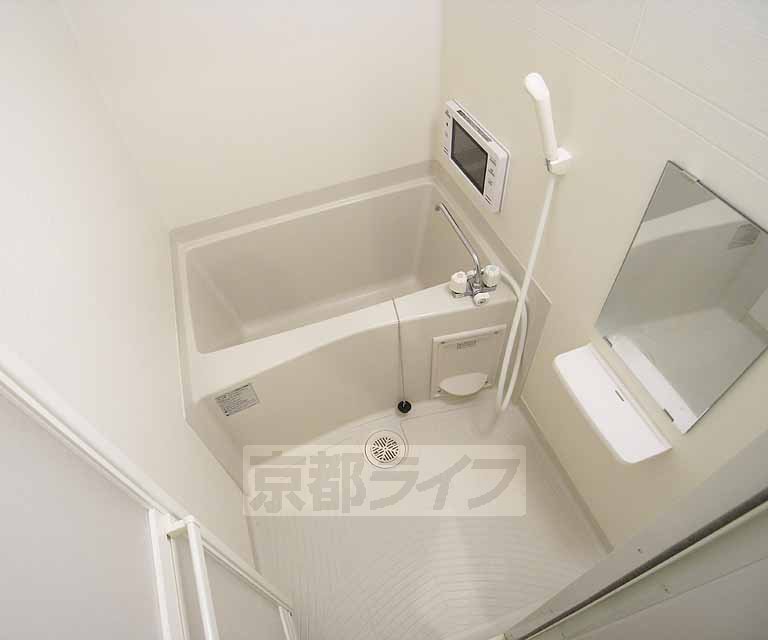 バス・シャワールーム　お馴染みの浴室ＴＶ付き！