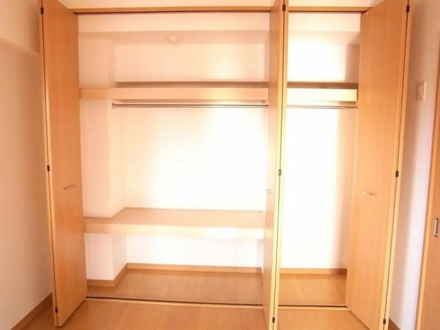収納　写真は別室。
