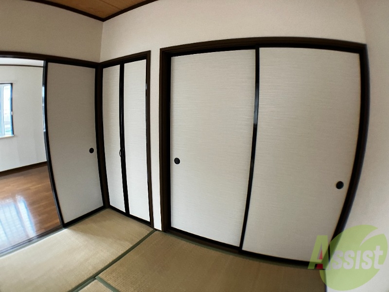 収納　和室にございます収納は大きく沢山しまえそうです。