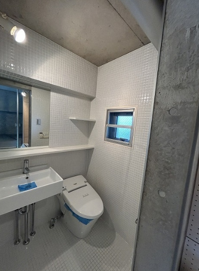 トイレ　他のお部屋の参考写真となります。