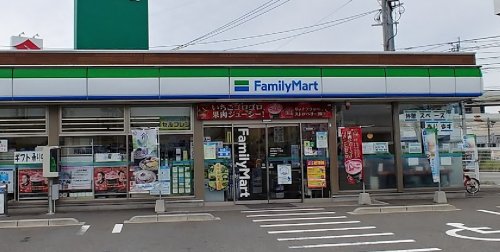 コンビニ　ファミリーマート 博多榎田一丁目店（コンビニ）まで640m