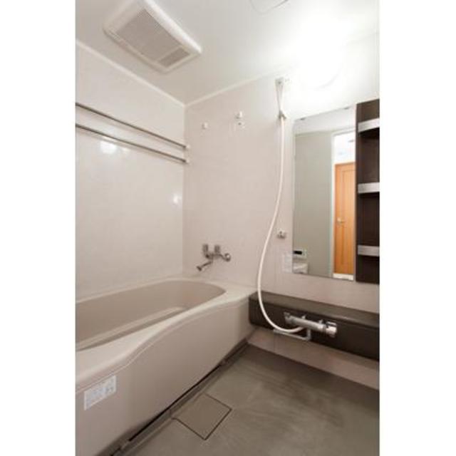 バス・シャワールーム　※写真は同タイプ住戸です。