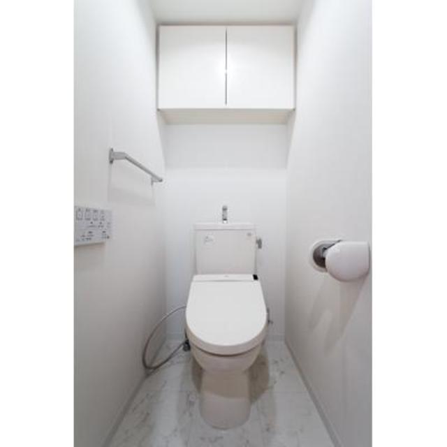 トイレ　※写真は同タイプ住戸です。