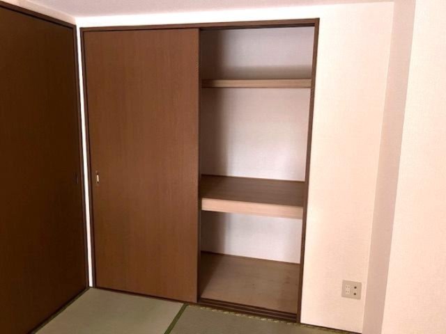 収納　参考写真（同物件別部屋）